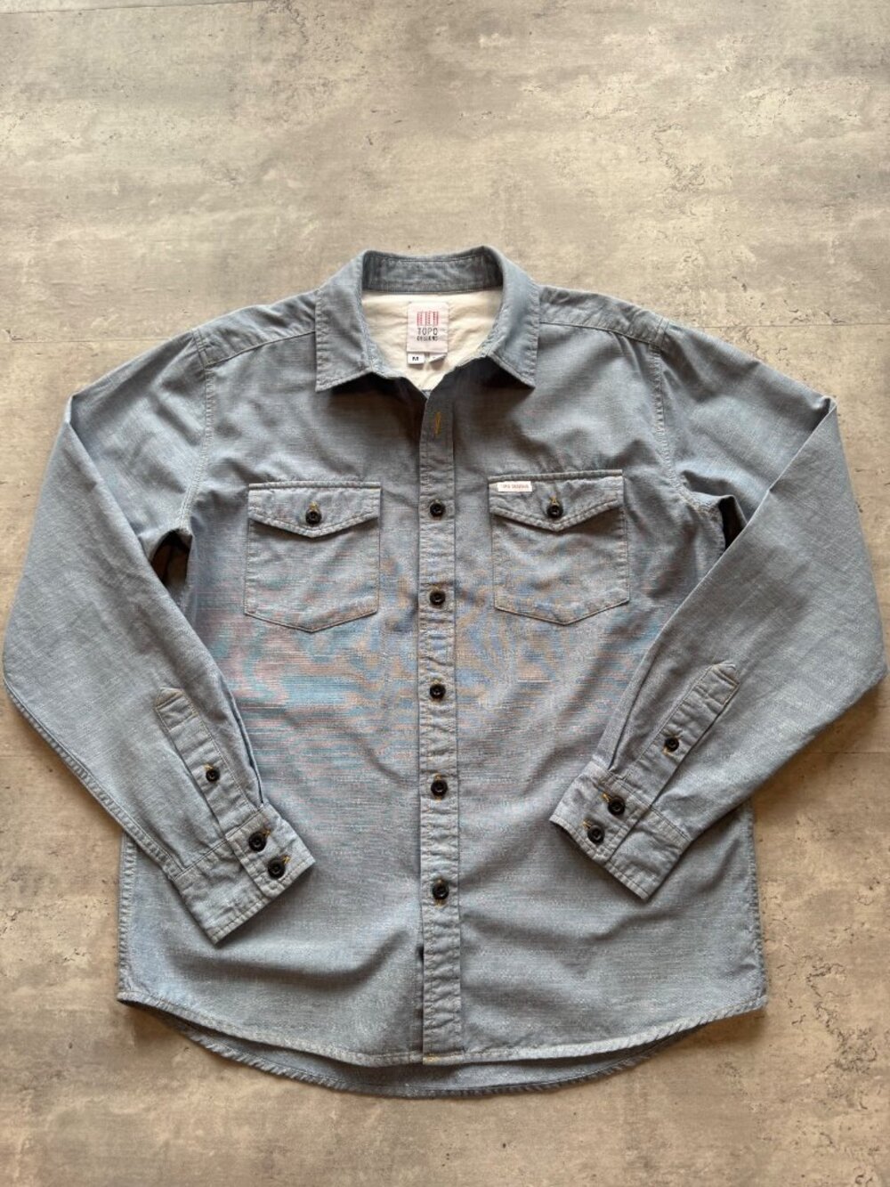 Topo Designs Mens Organic Cotton Chambray Button-Up Shirt Medium Blue